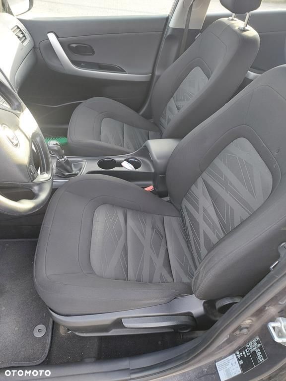 Kia Ceed 1.6 CRDi 128 Vision - 12