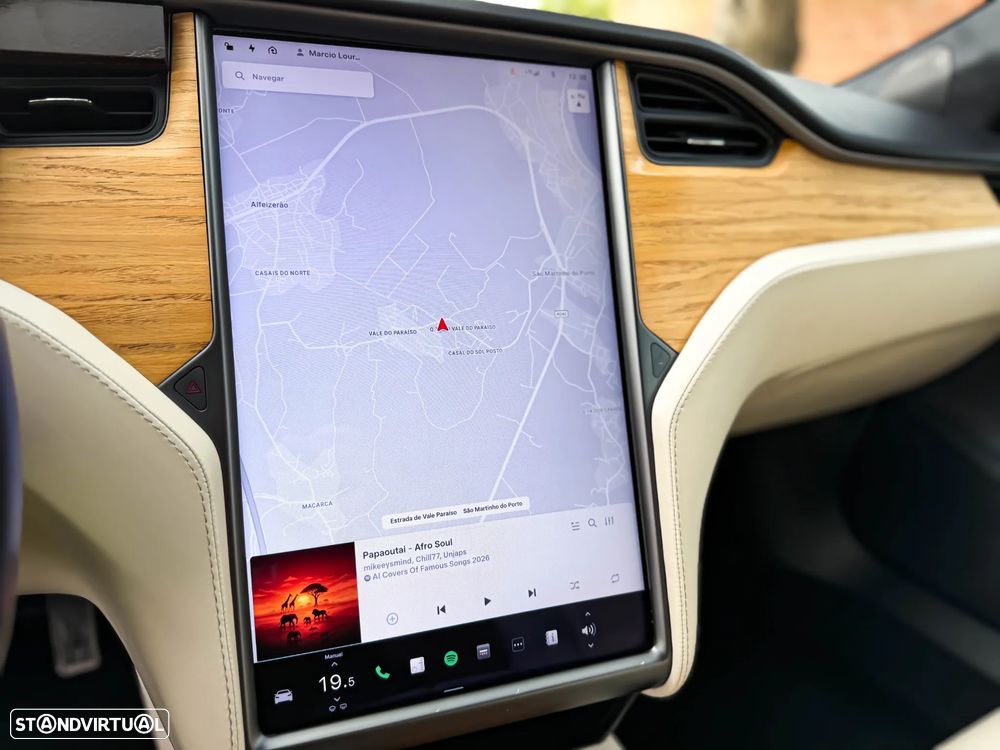 Tesla Model S Long Range - 29