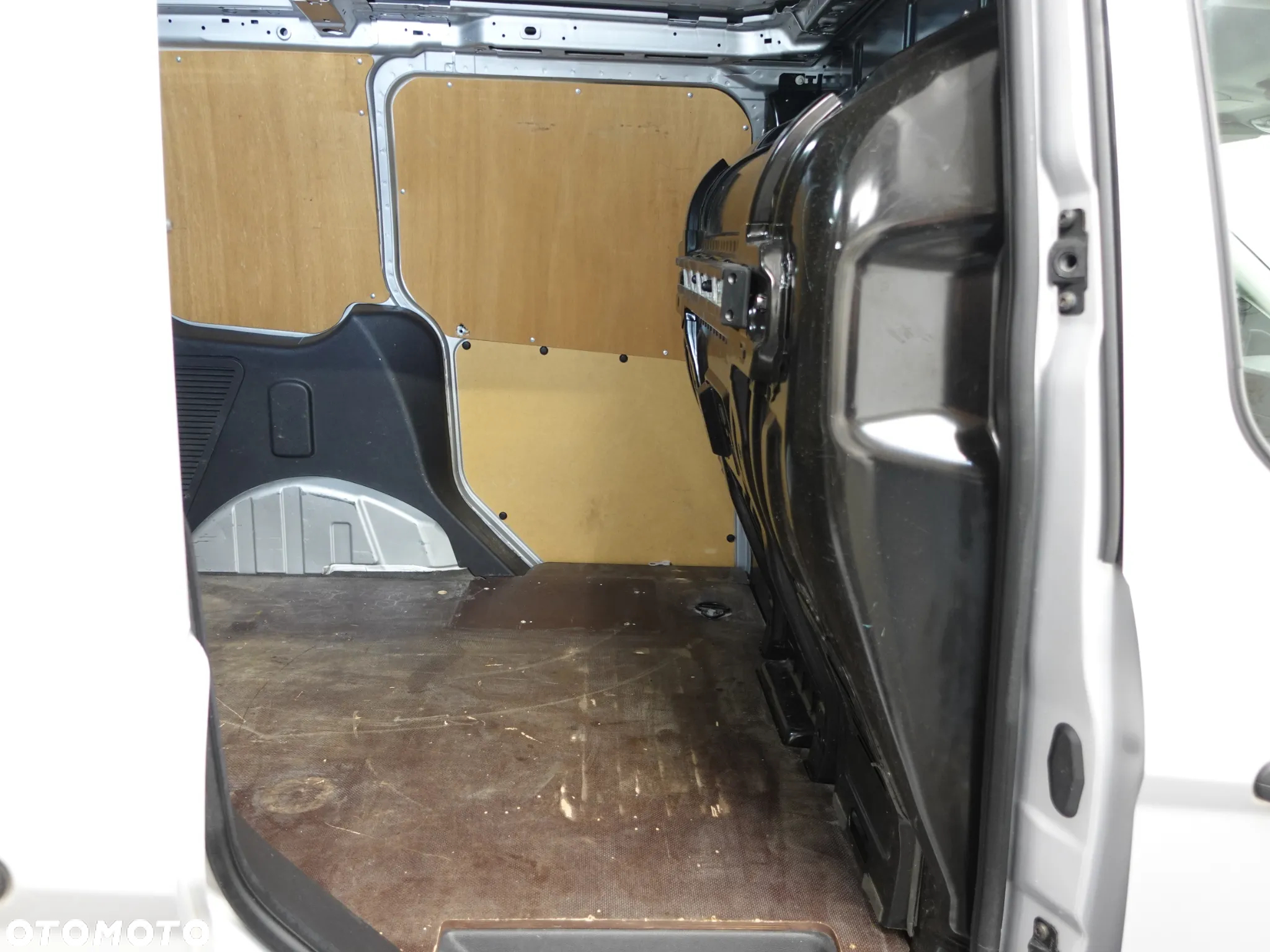 Ford Transit Connect - 26
