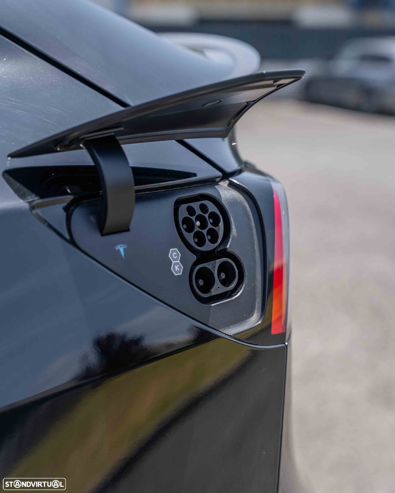 Tesla Model Y Performance Dual Motor AWD - 14