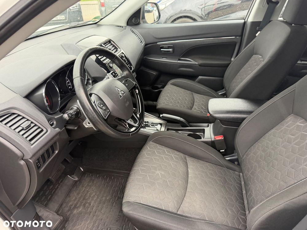 Mitsubishi ASX - 14