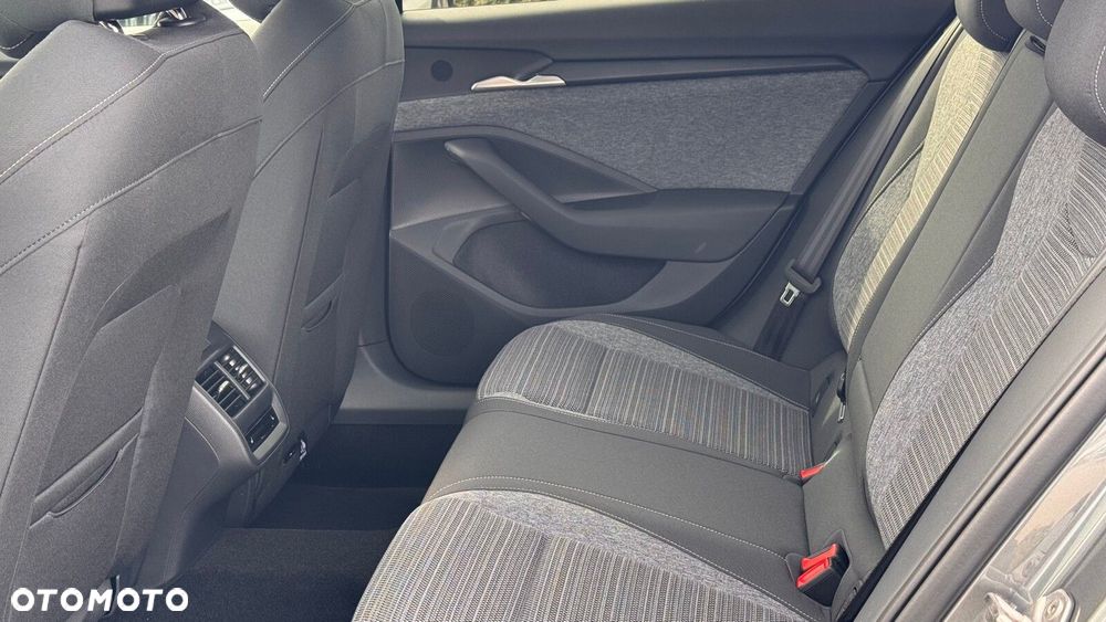 Skoda Superb 2.0 TDI SCR 4x4 Drive DSG - 16