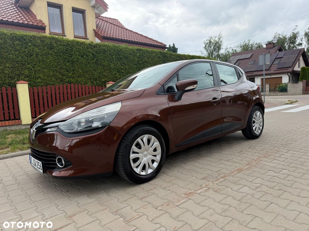 Renault Clio 1.2 16V 75 TomTom Edition - 9