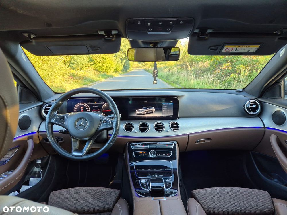 Mercedes-Benz Klasa E 200 d 9G-TRONIC Exclusive - 8