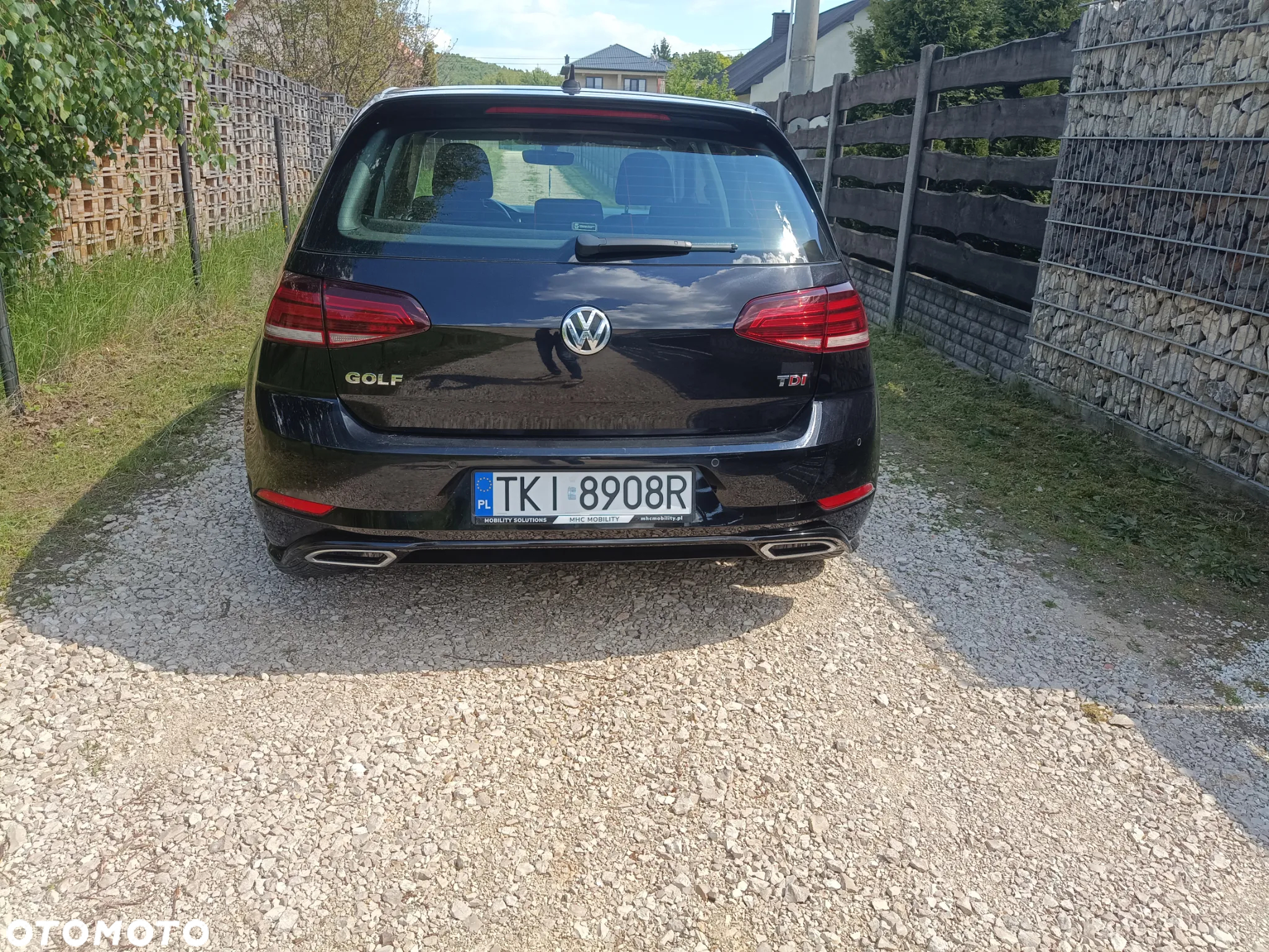 Volkswagen Golf - 2