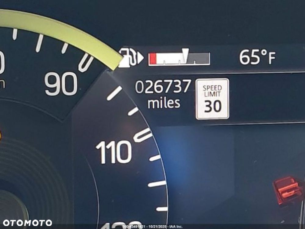 Land Rover Defender - 10