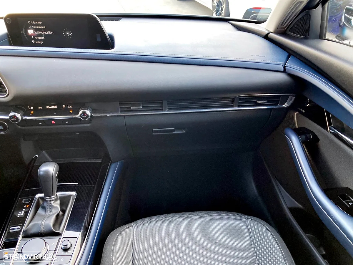 Mazda CX-30 - 11