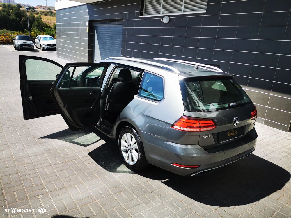 VW Golf Variant 1.6 TDi Confortline - 16