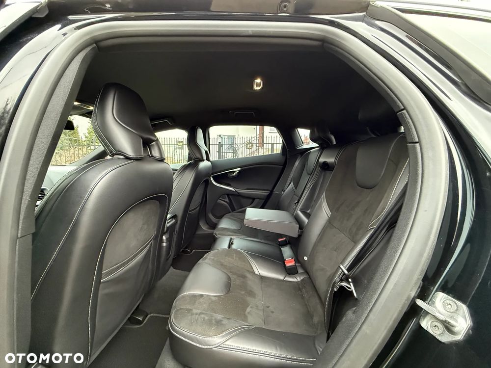Volvo V40 D4 RDesign - 22