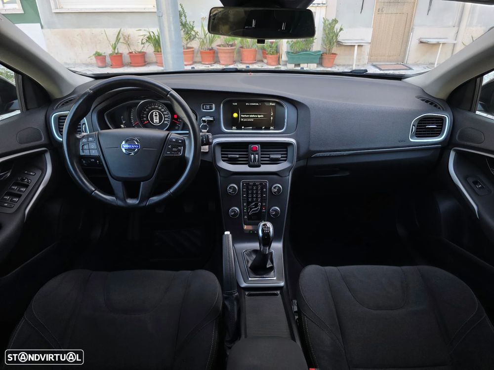 Volvo V40 Cross Country 1.6 D2 Summum - 52