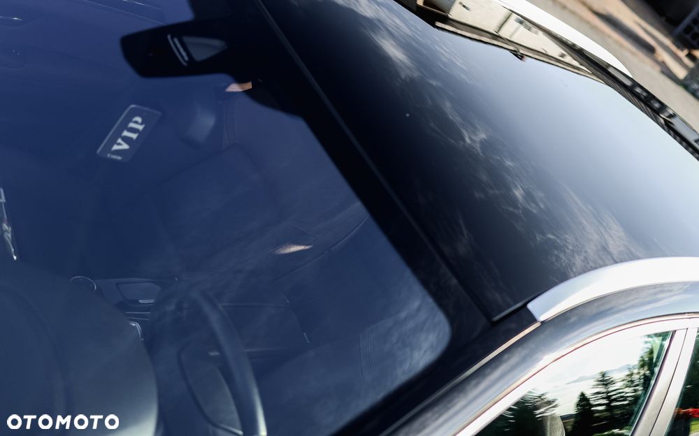 BMW Seria 5 530d xDrive - 16