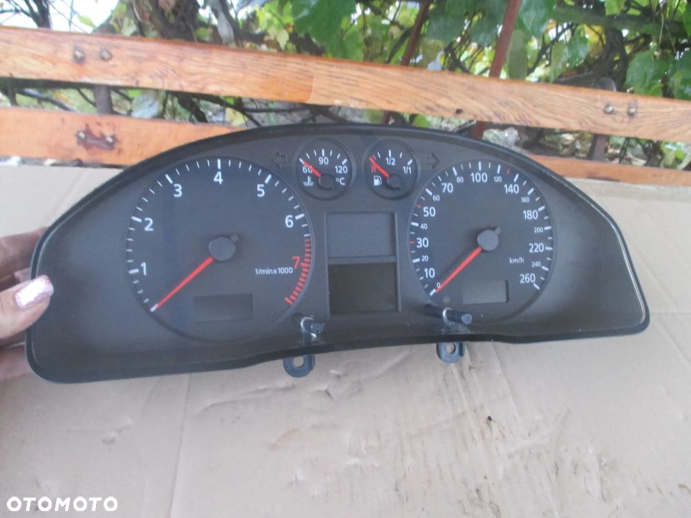 Licznik zegar Audi A4 B5 lift 8D0920900K - 2