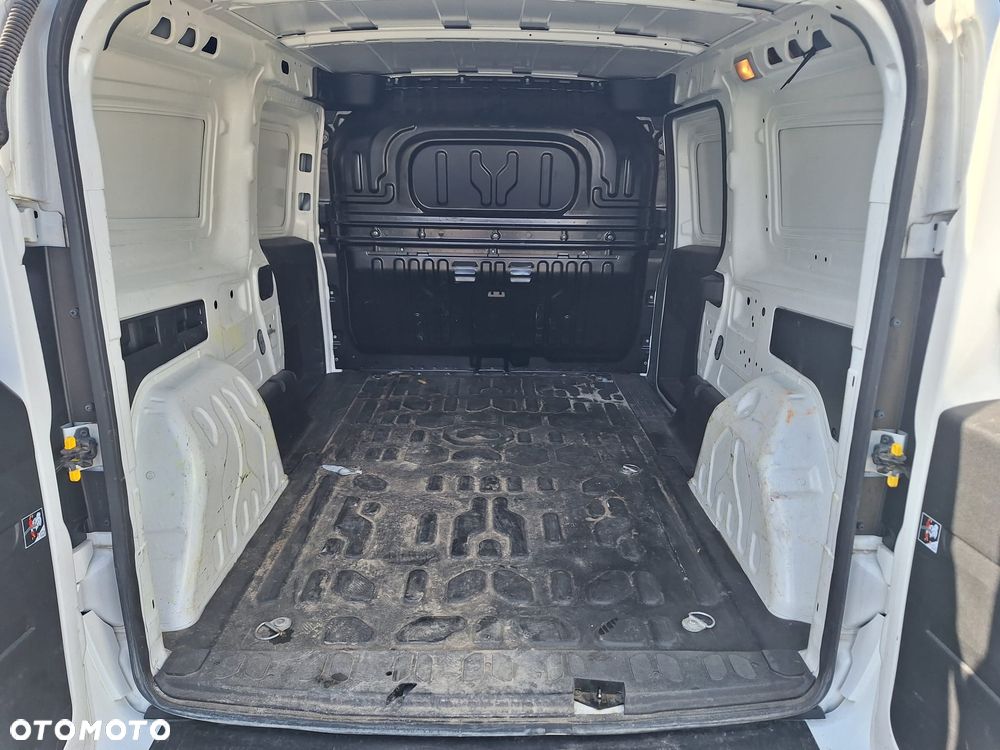 Fiat Doblo Maxi diesel 1,6 105KM blaszak 3 osobowy Krajowy FV23% - 9