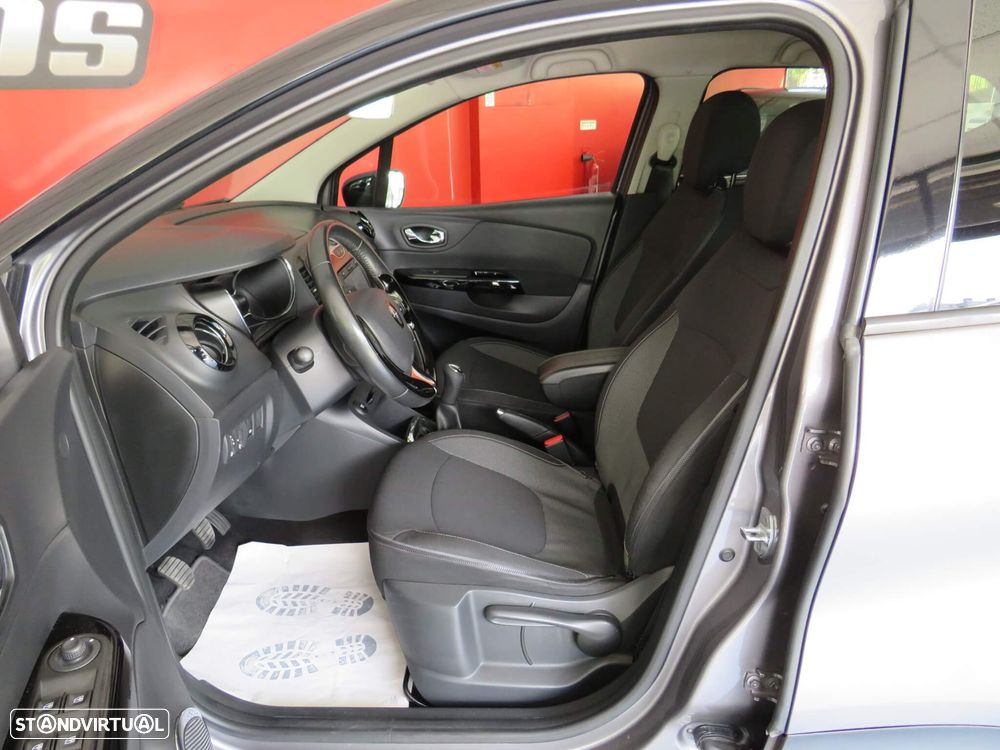 Renault Captur 0.9 TCE Exclusive - 10