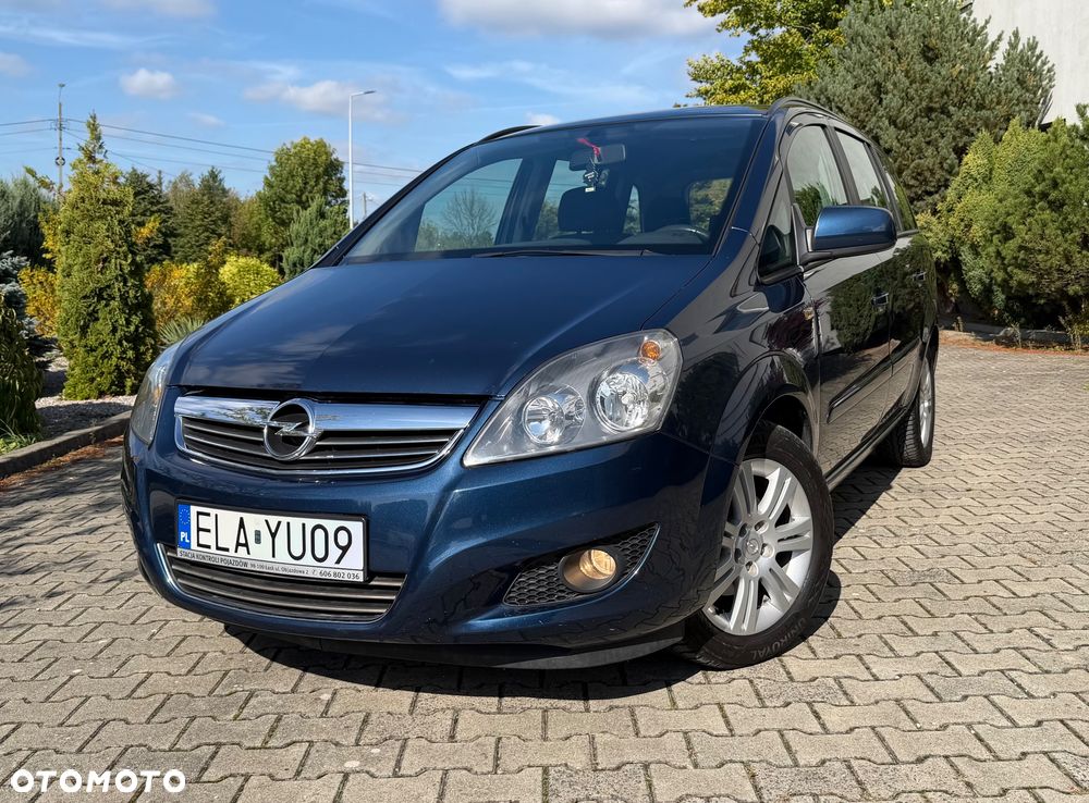Opel Zafira - 1
