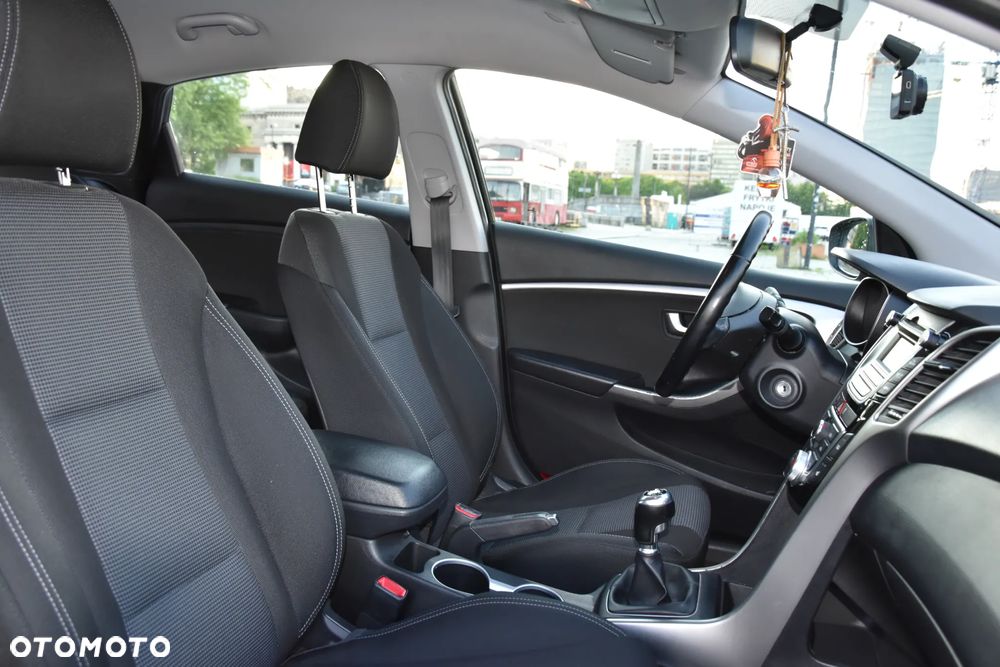 Hyundai i30 1.6 CRDi Comfort - 9