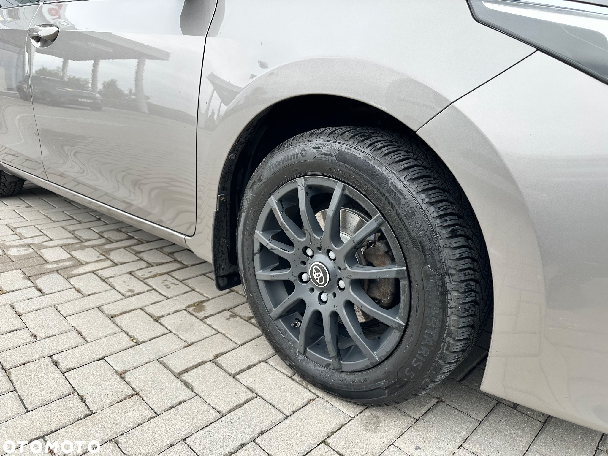 Toyota Corolla 1.6 Premium - 7