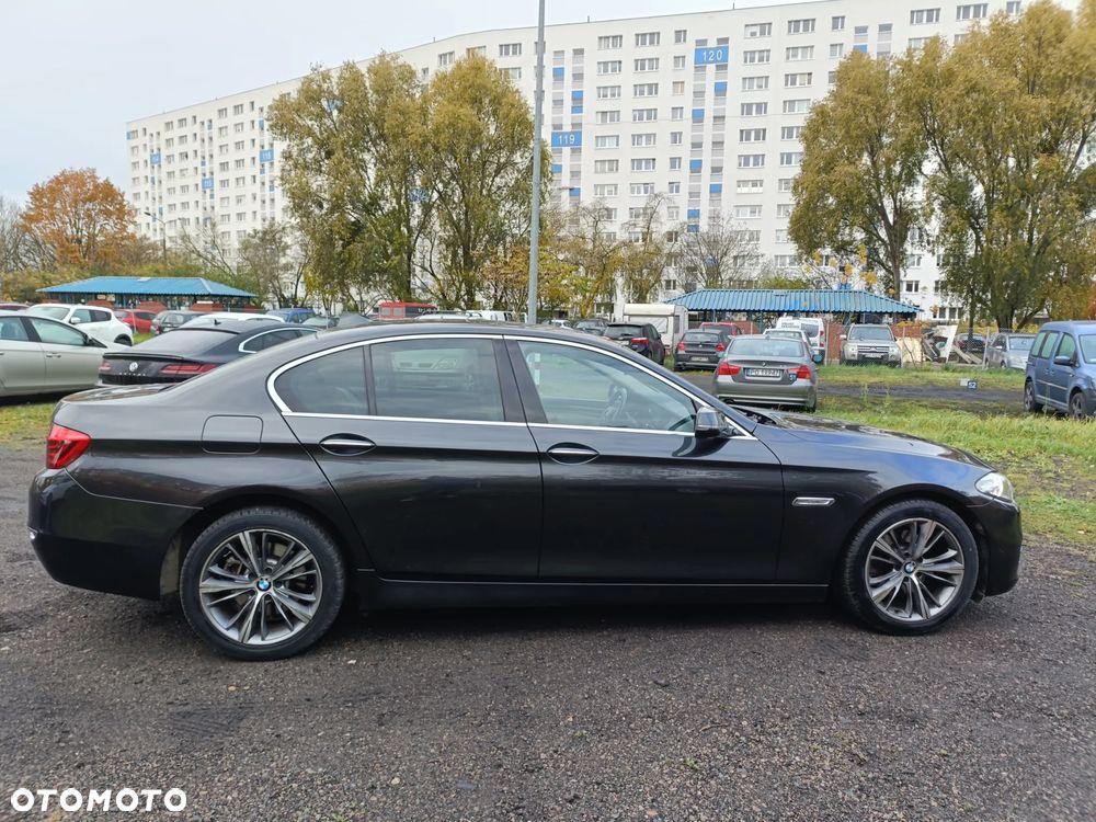 BMW Seria 5 520d Luxury Line - 8