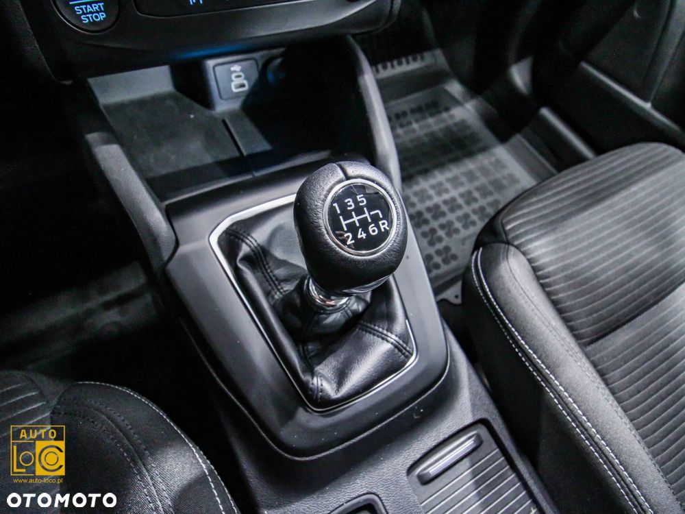 Ford Focus 1.0 EcoBoost Titanium - 28