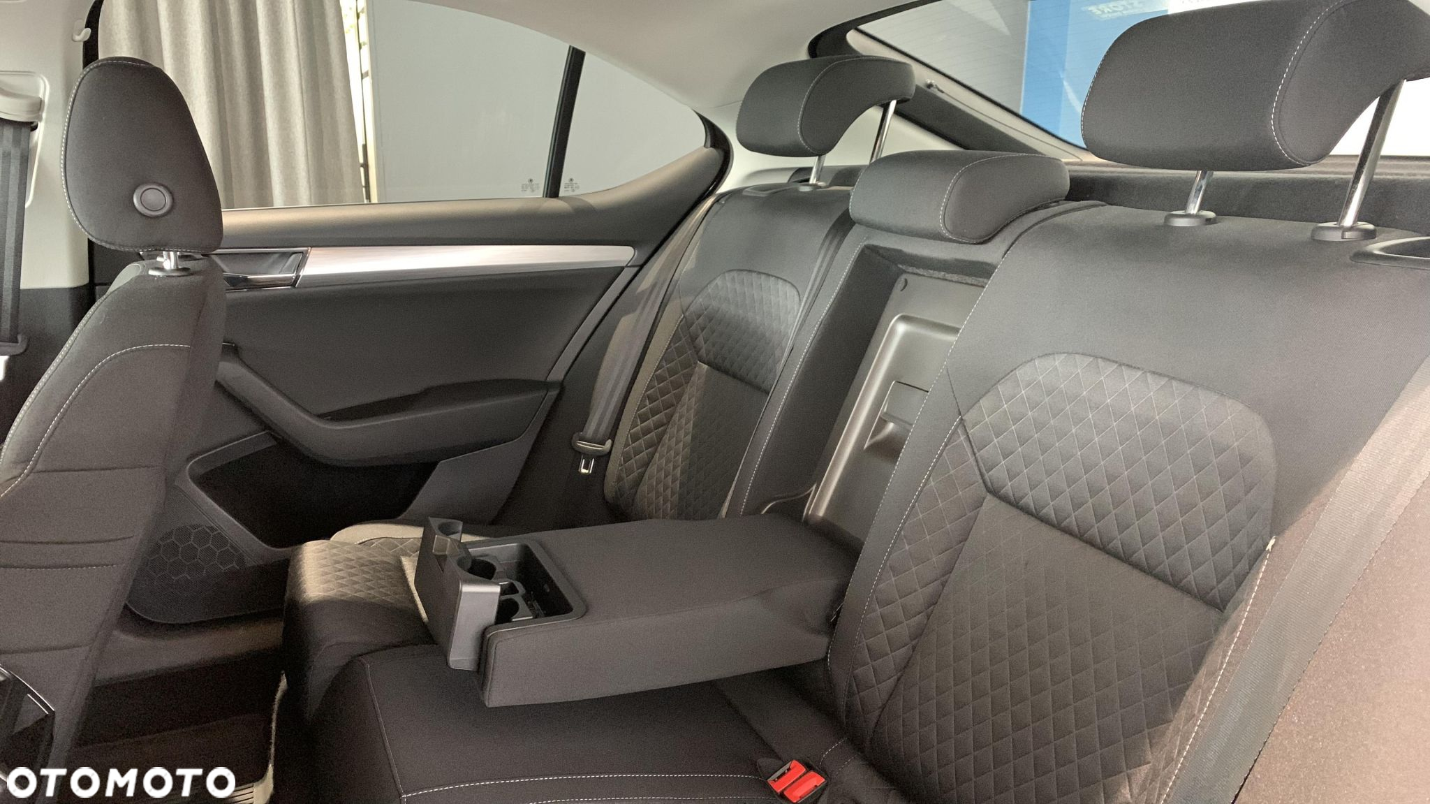 Skoda Superb 1.5 TSI Ambition DSG - 16