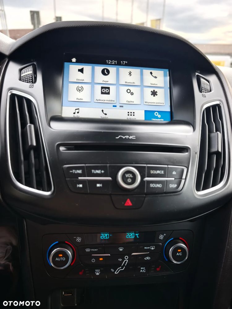 Ford Focus 1.0 EcoBoost STart-Stopp-System TITANIUM - 28