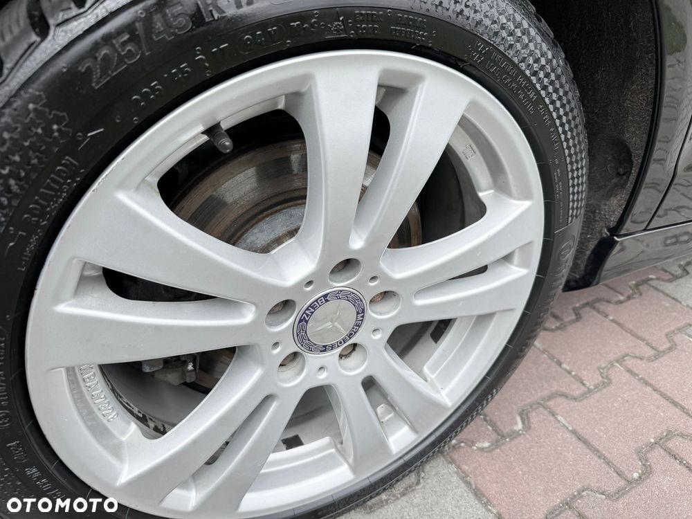 Mercedes-Benz Klasa C 320 CDI Avantgarde 4-Matic - 21