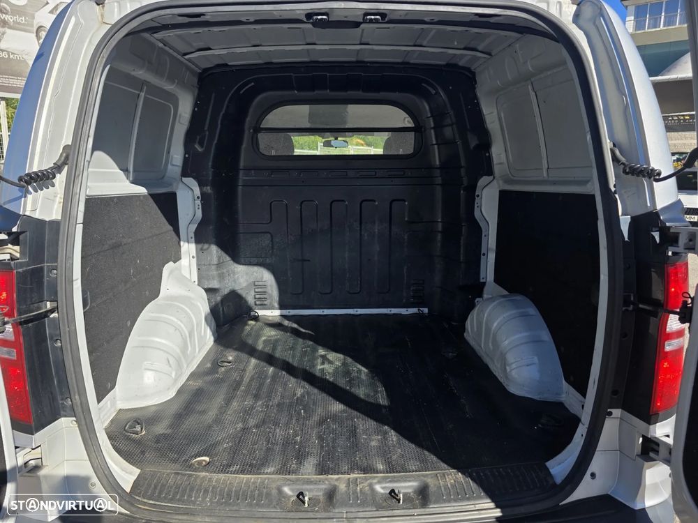 Hyundai H-1 Starex H1 2.5 CRDi - 8
