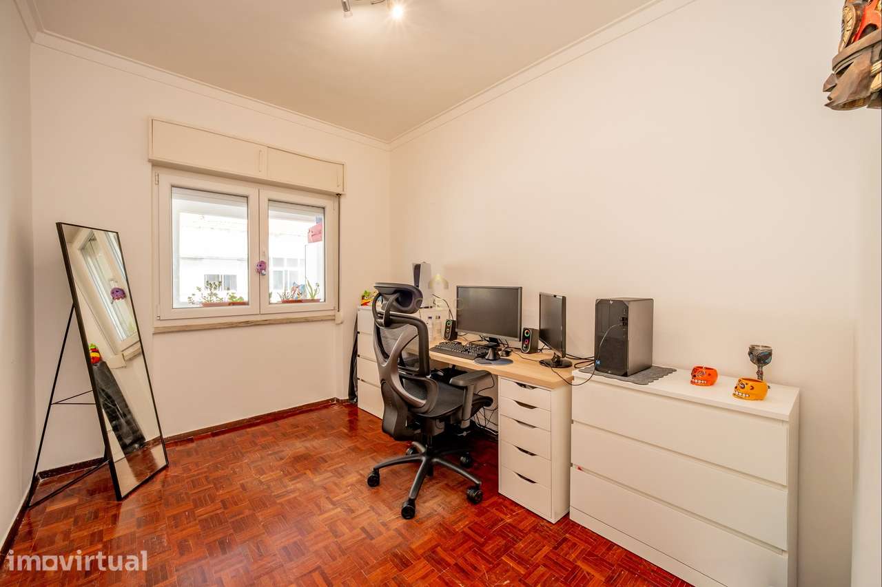 Apartamento T2 central em Sacavém - Grande imagem: 2/36