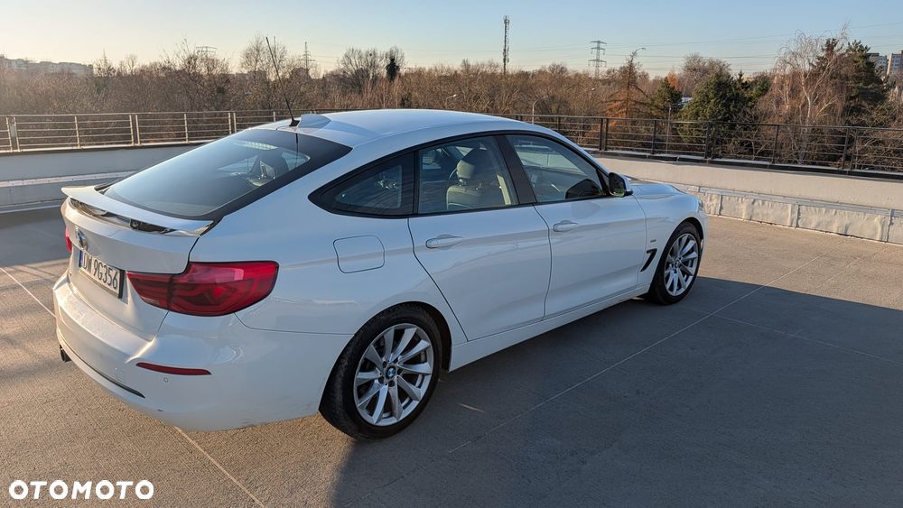 BMW 3GT 320i xDrive - 5