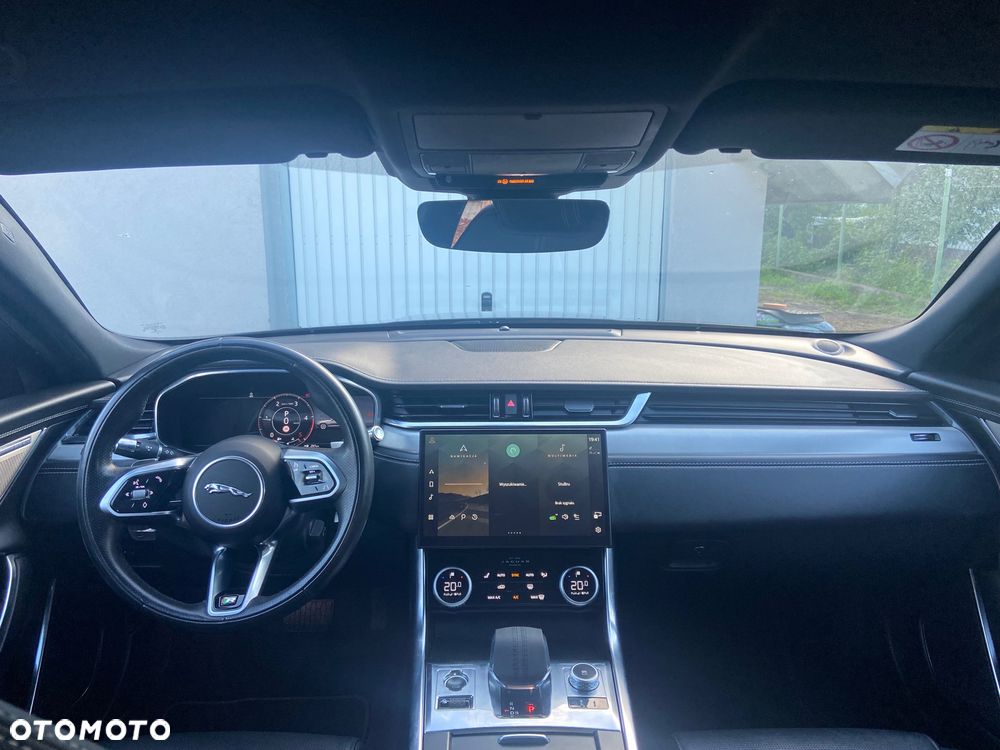Jaguar XF D200 R-Dynamic HSE - 17