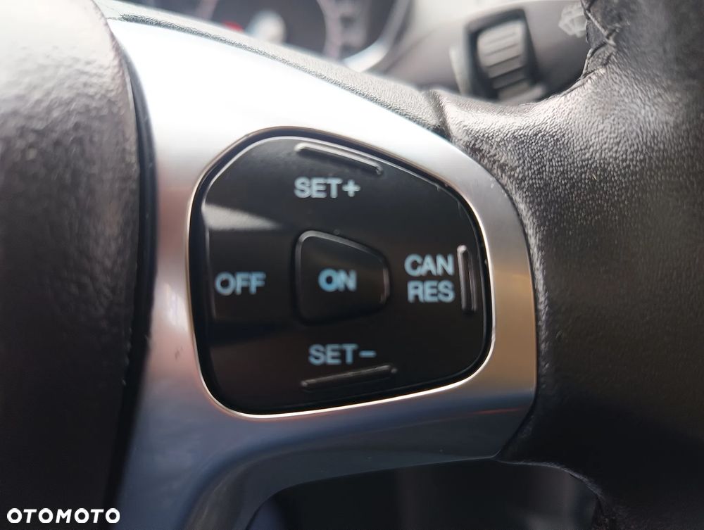 Ford EcoSport 1.0 EcoBoost TITANIUM X - 28