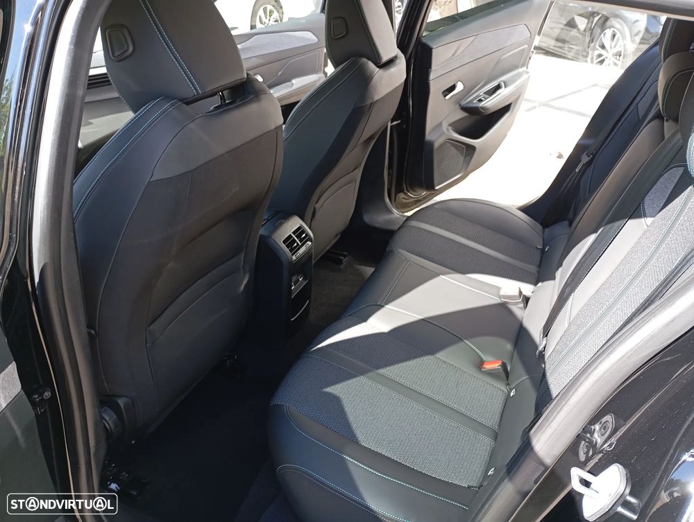 Peugeot 308 PureTech 130 EAT8 Allure - 8