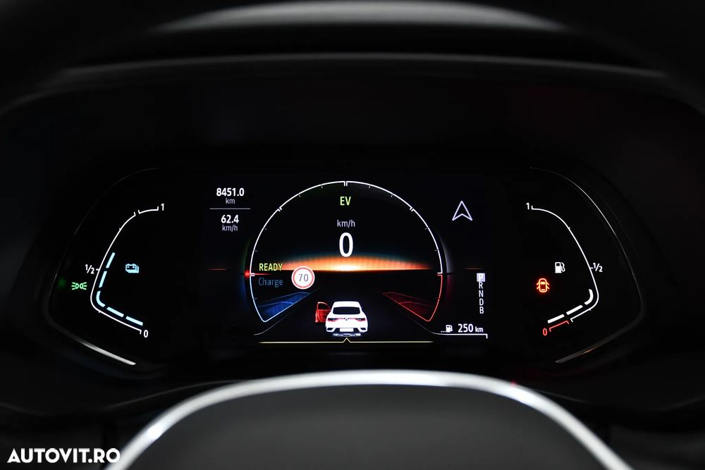 Renault Arkana E-TECH 145 Evolution - 20