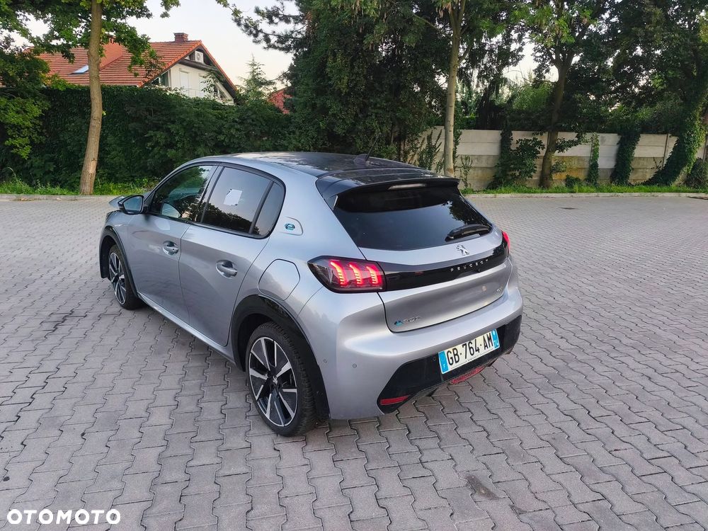 Peugeot 208 - 7
