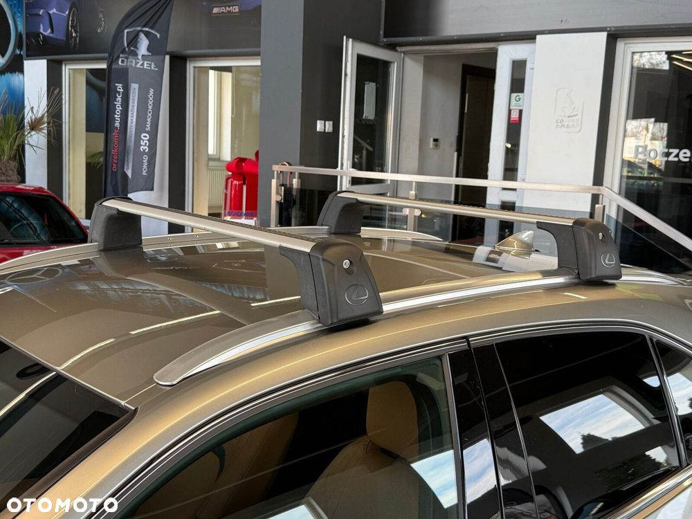 Lexus UX - 9