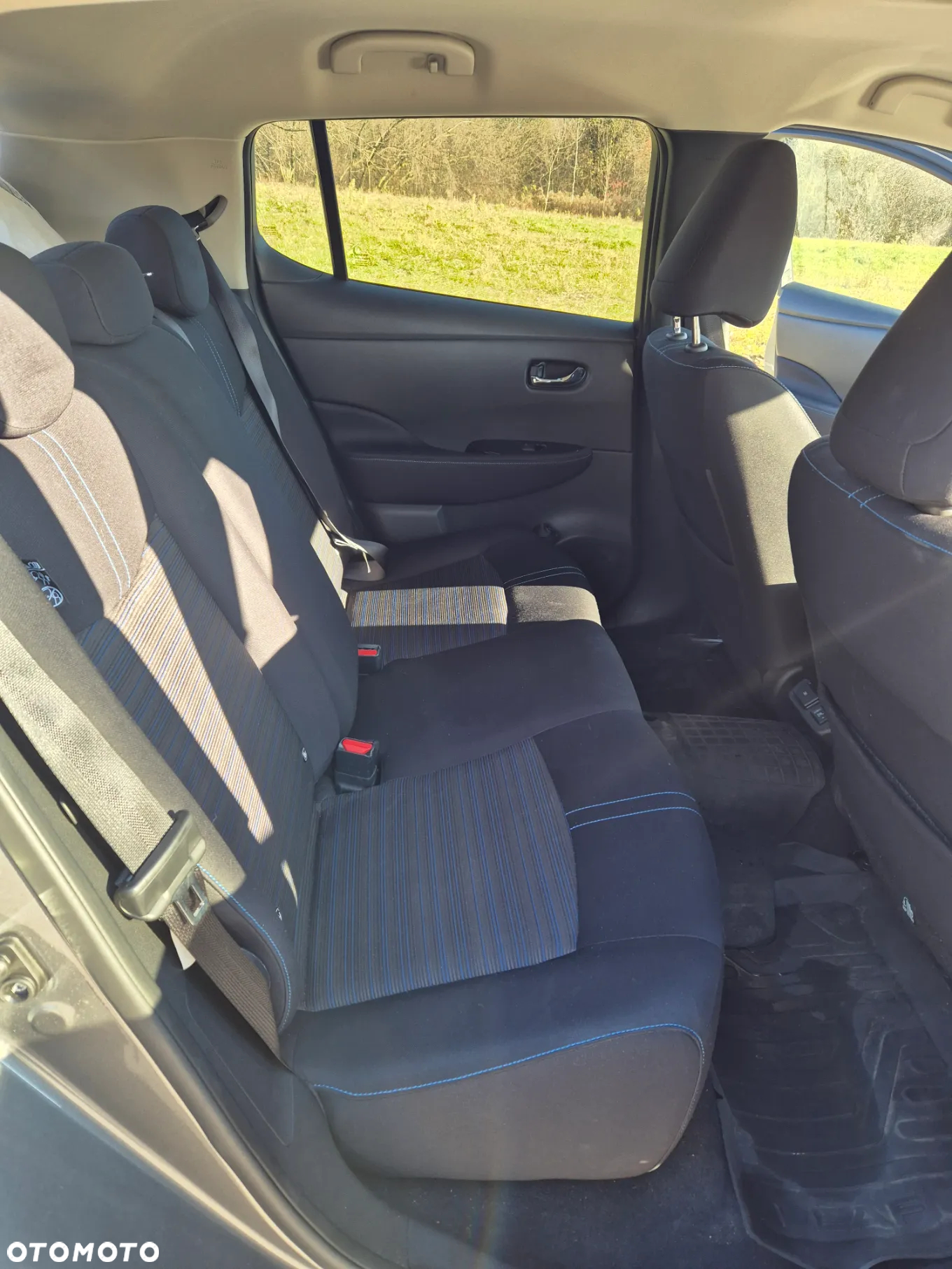 Nissan Leaf 40kWh Acenta - 11