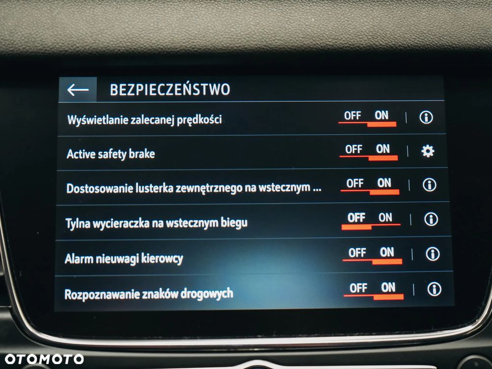 Opel Grandland X 1.6 DI Start/Stop INNOVATION - 28