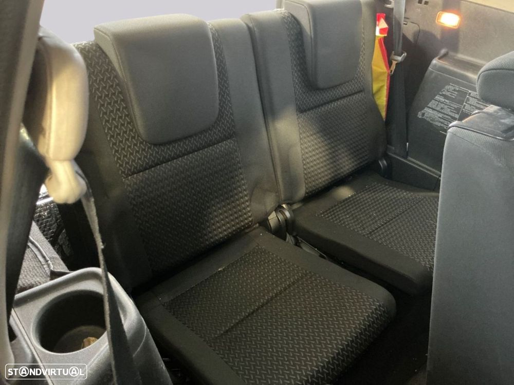 Toyota Corolla Verso - 6