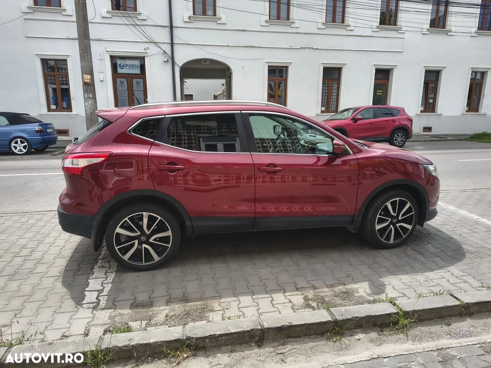 Nissan Qashqai 1.6 DCI Start/Stop Tekna - 2