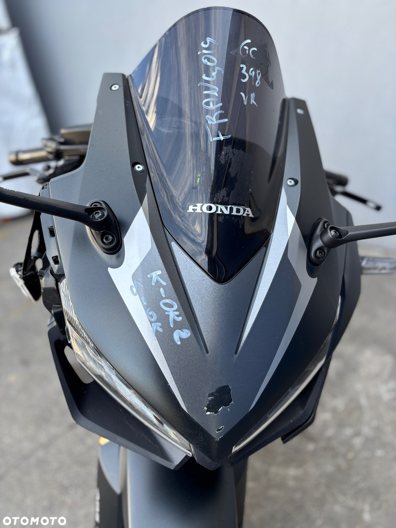 Honda CBR - 7