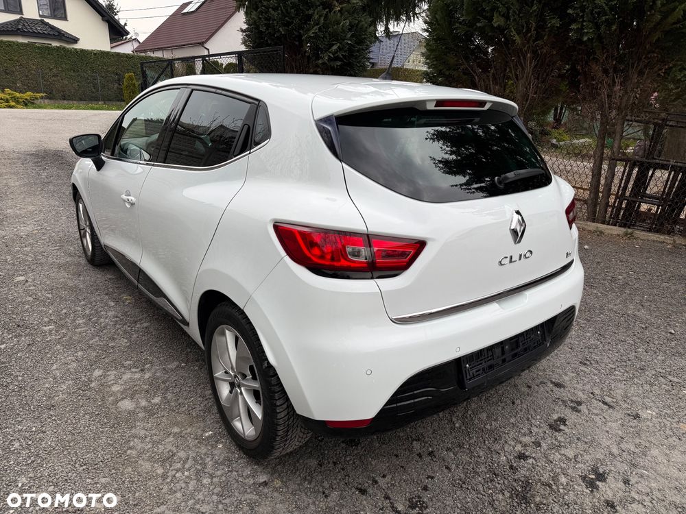 Renault Clio TCe 90 Limited - 15