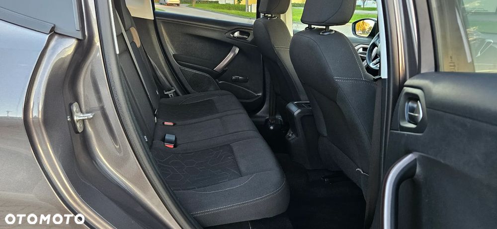 Peugeot 2008 1.6 BlueHDi Allure - 7