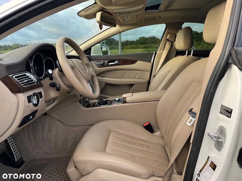 Mercedes-Benz CLS 500 4Matic BlueEFFICIENCY 7G-TRONIC - 21