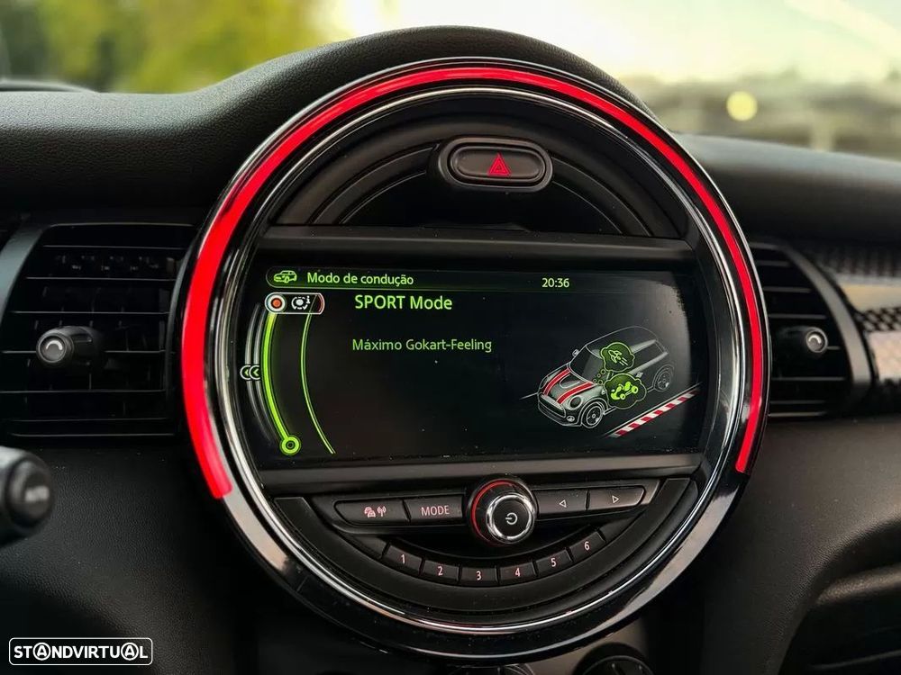 MINI 3 Portas John Cooper Works Aut. - 9