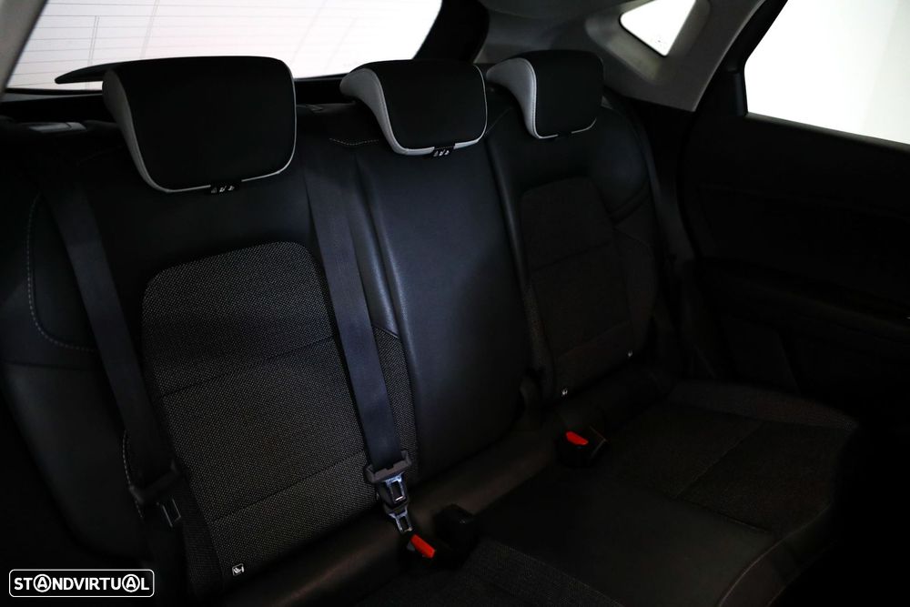 Renault Captur 1.6 E-Tech Full Hybrid Techno - 14