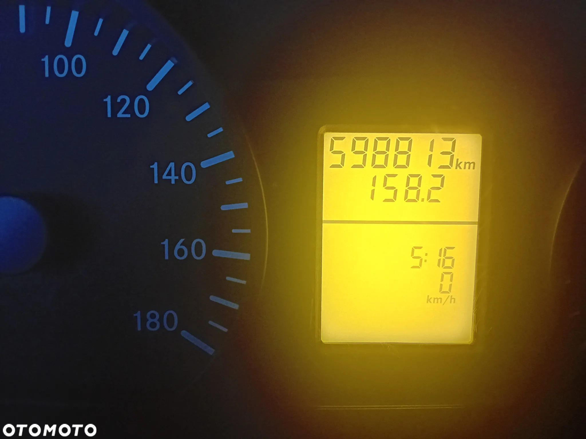 Mercedes-Benz Sprinter - 23
