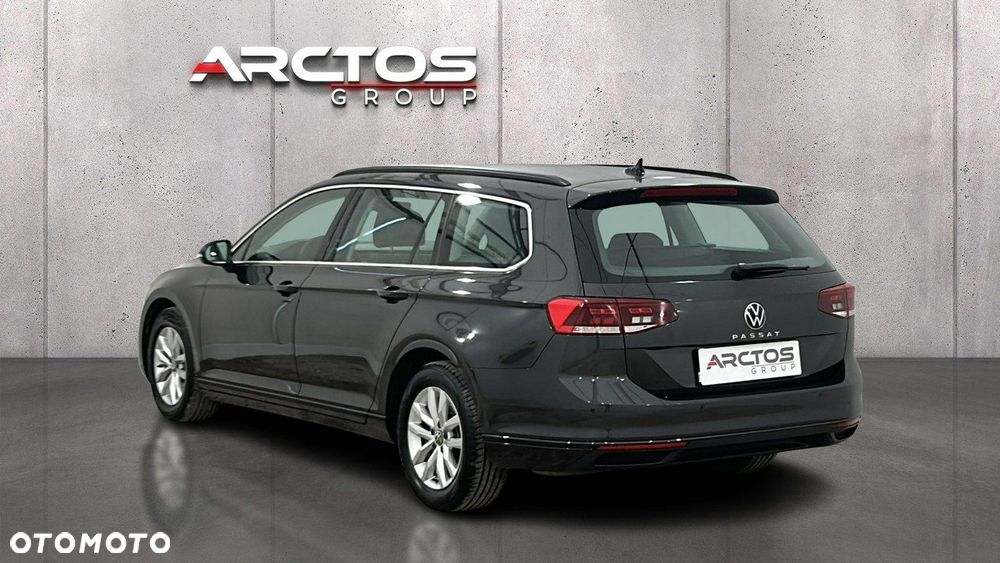 Volkswagen Passat - 3