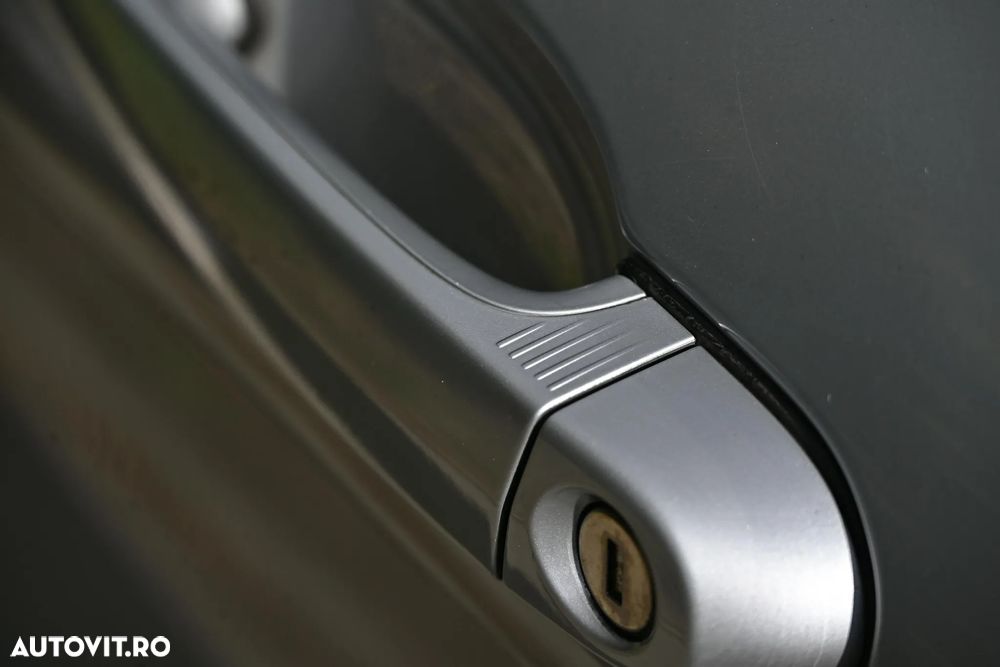 BMW Seria 3 320d Aut. Modern Line - 14