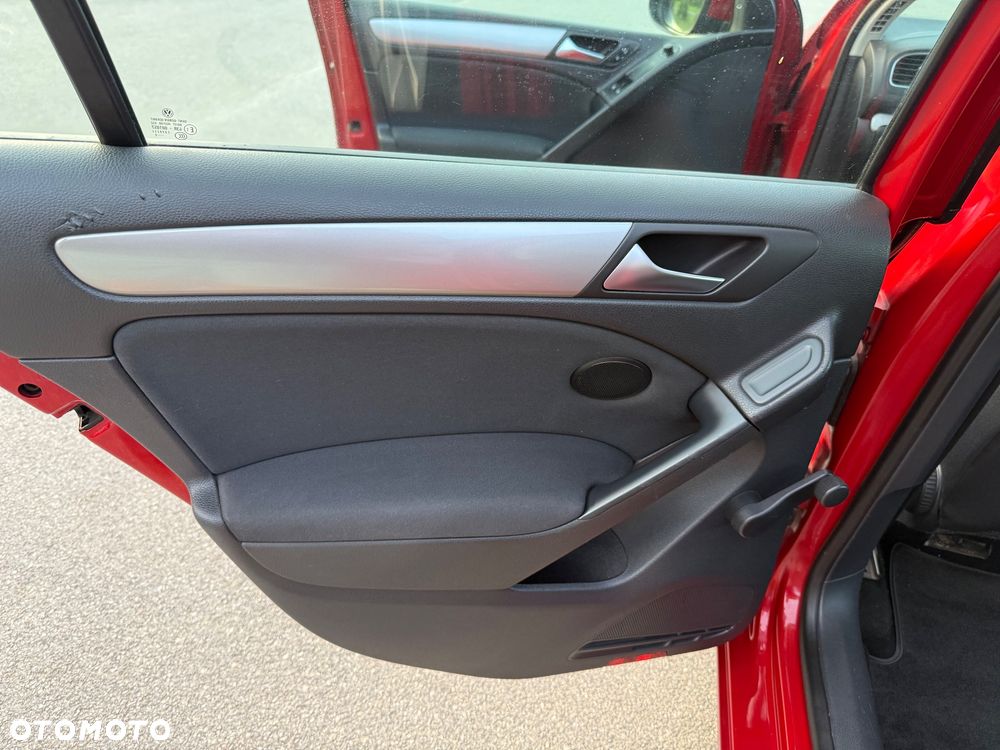 Volkswagen Golf 1.6 TDI BlueMot Comfortline - 17