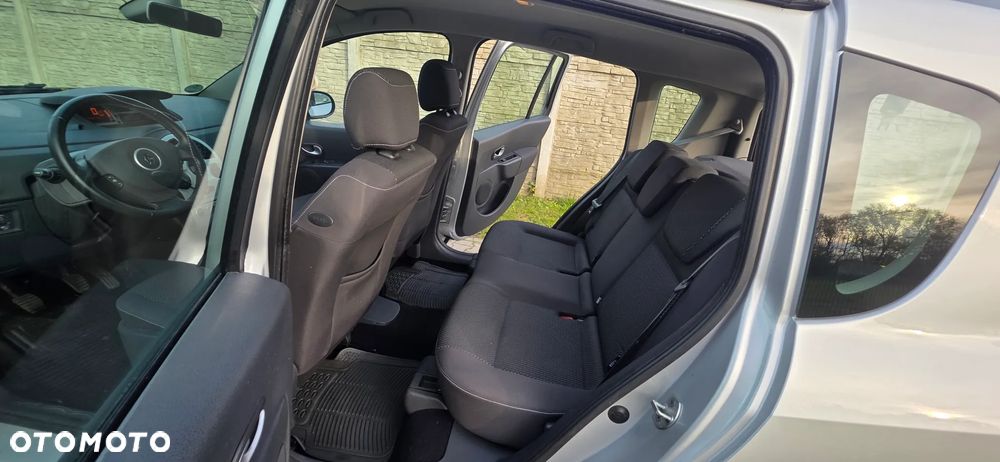Renault Modus - 13